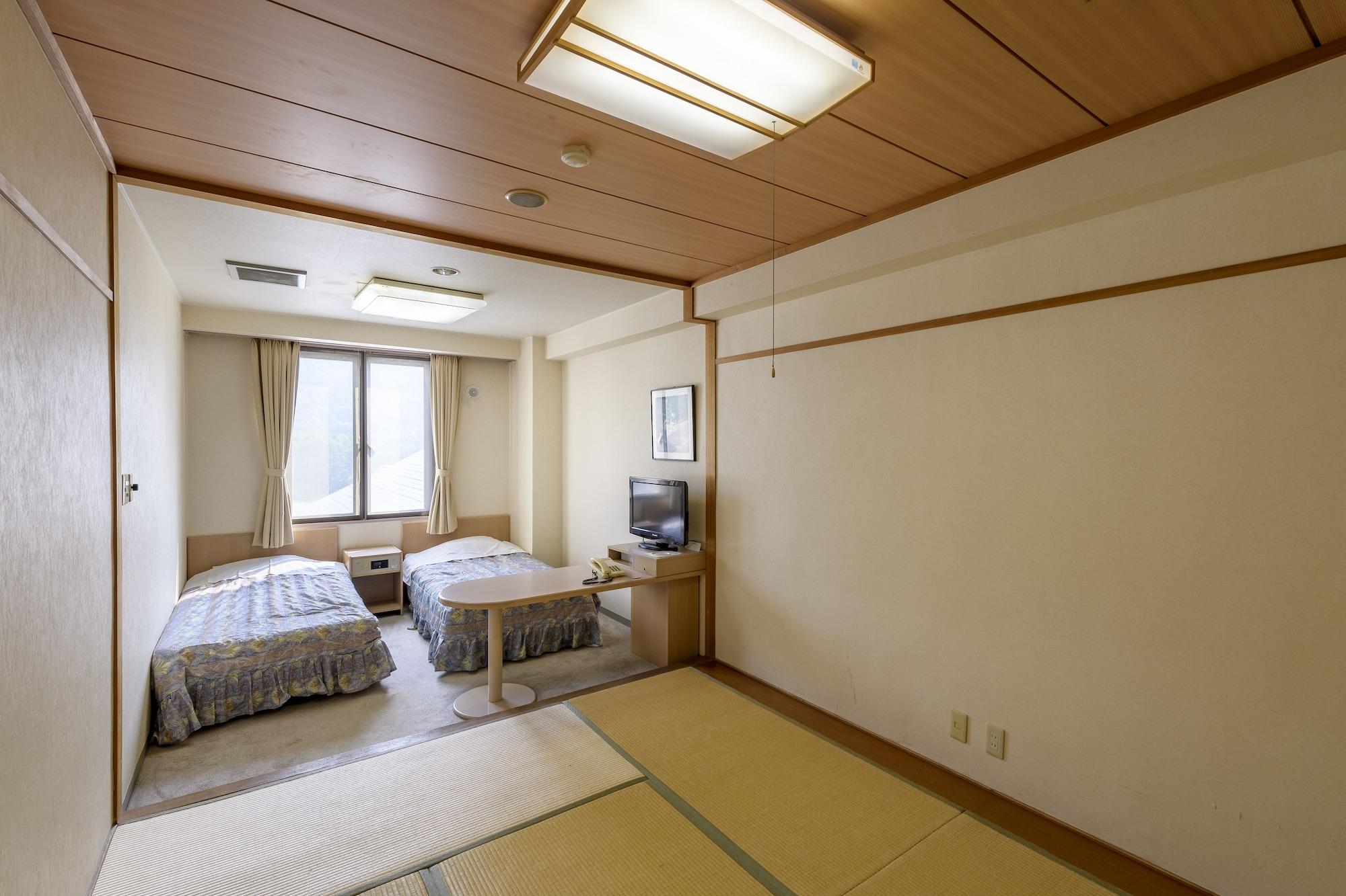 Hotel Tagawa Яманучи Екстериор снимка