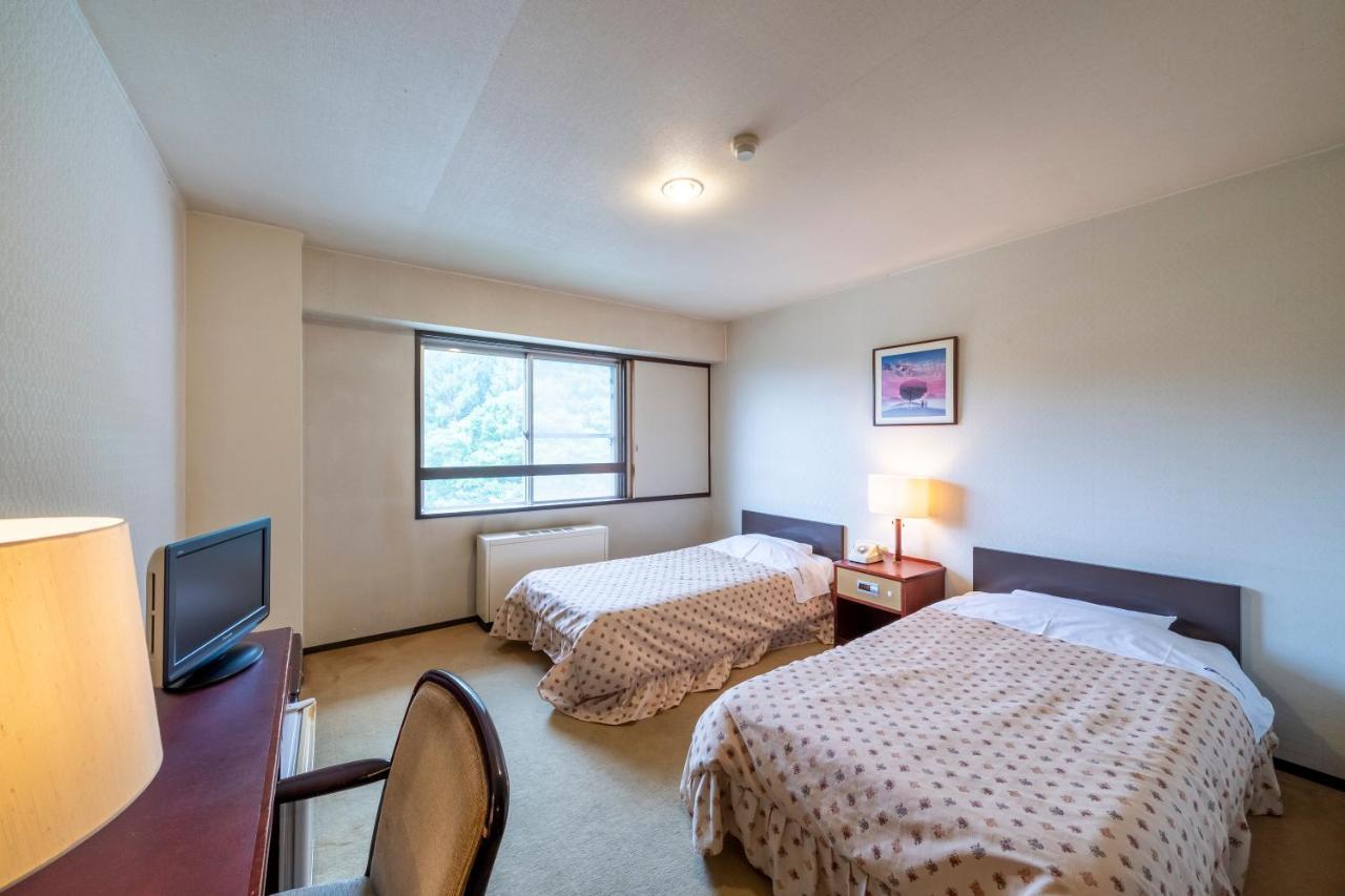 Hotel Tagawa Яманучи Екстериор снимка